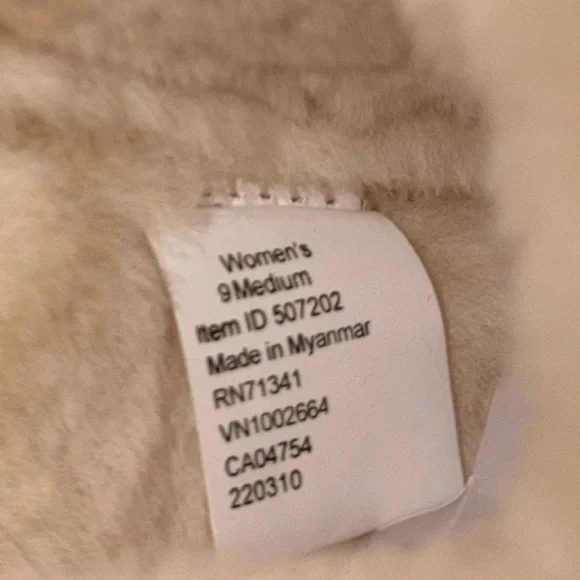 L.L. Bean Women’s Blue Suede Wicked Good Shearling Moccasin Slippers Size 9 - Picture 5 of 5